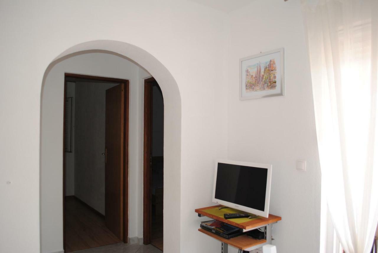 Apartments Vidolma Povljana Exterior foto